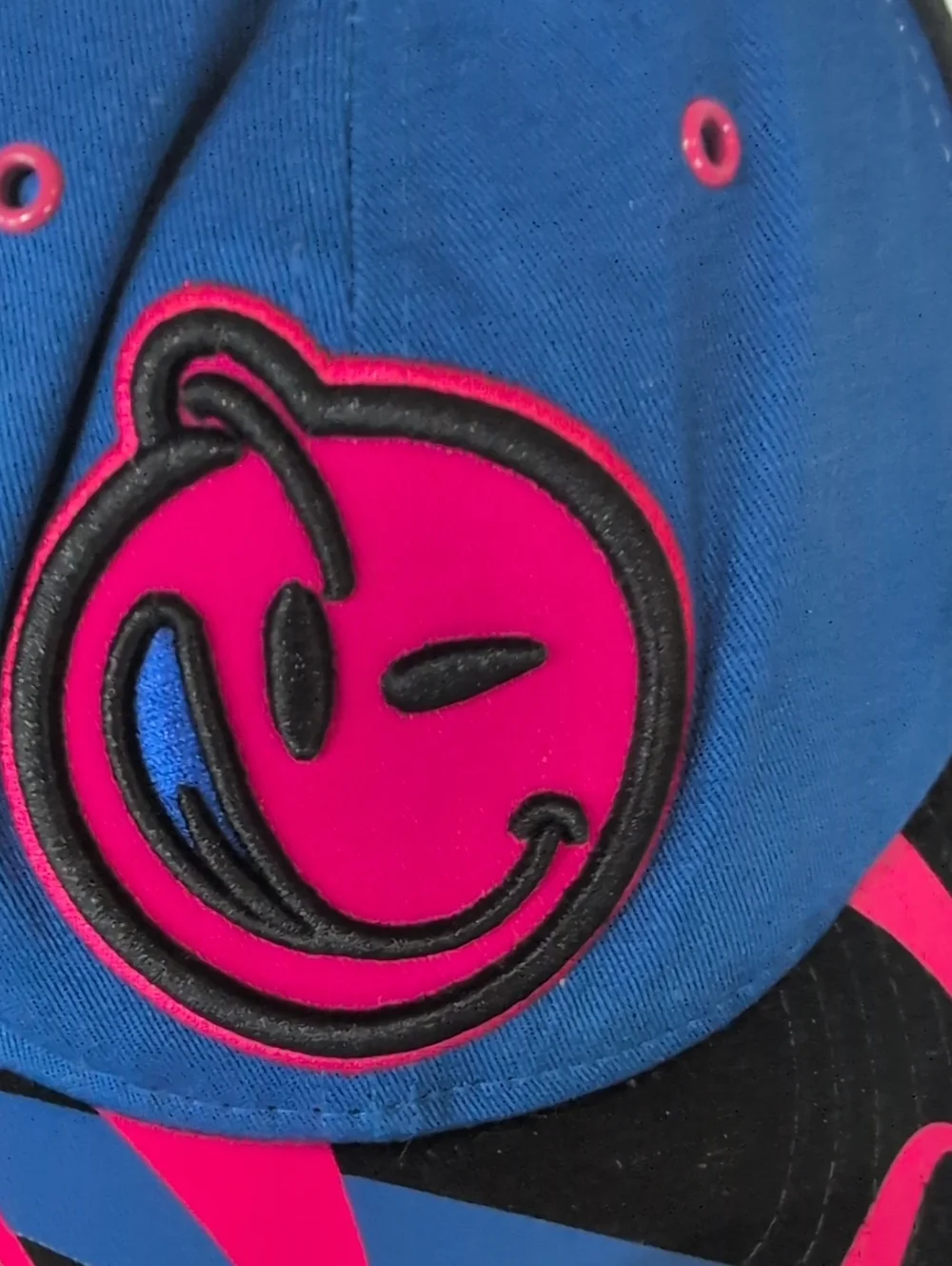 RARE VTG YUMS Swirls Blue, Black & Pink Smiley Snapback Hat